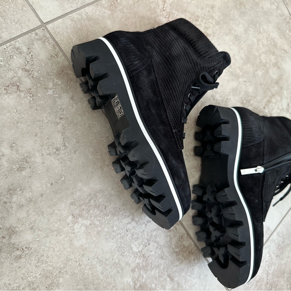 Aquatalia boots